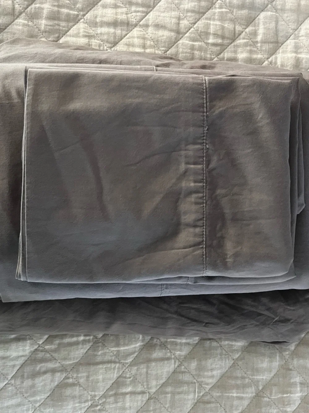 BOLL & BRANCH Signature Hemmed Cal King Sheet Set - Stone Gray
